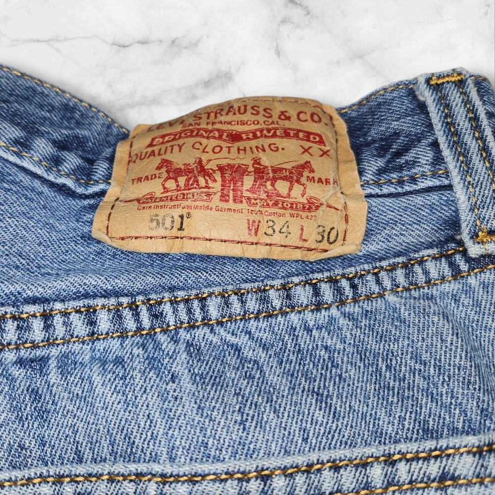 Levis 501 Jeans - Picture 4 of 7